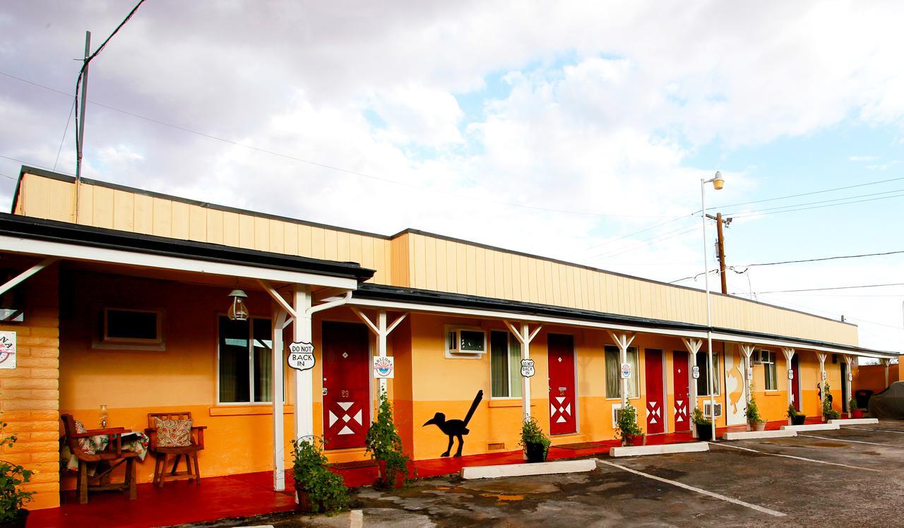 Brad'S Desert Inn 홀브룩 외부 사진